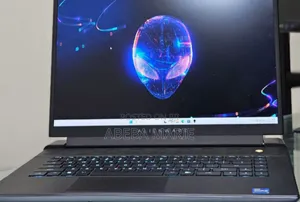 New Laptop Alienware M17x R2 16GB Intel Core I7 SSD 1T