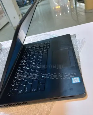 New Laptop Dell 8GB Intel Core I7 SSD 256GB