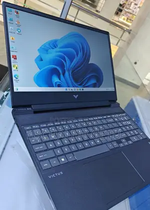 New Laptop HP Victus 15 16GB Intel Core I7 SSD 1T