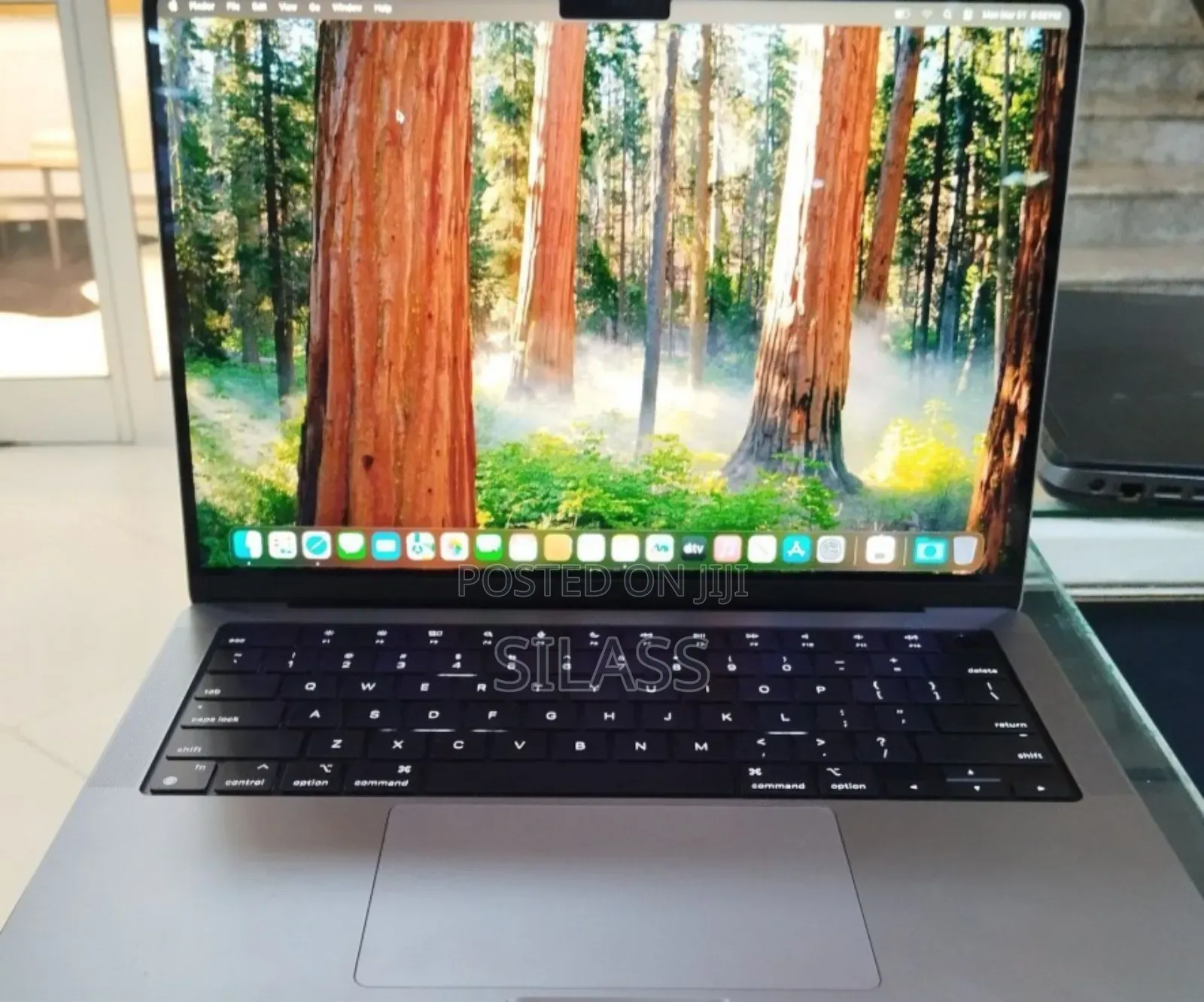 New Laptop Apple MacBook Pro M1 16GB Apple M1 SSD 1T