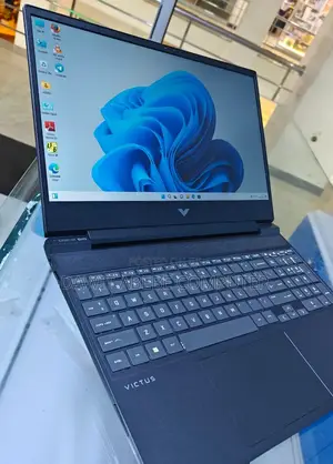 Photo - New Laptop HP Victus 15 16GB Intel Core I7 SSD 1T