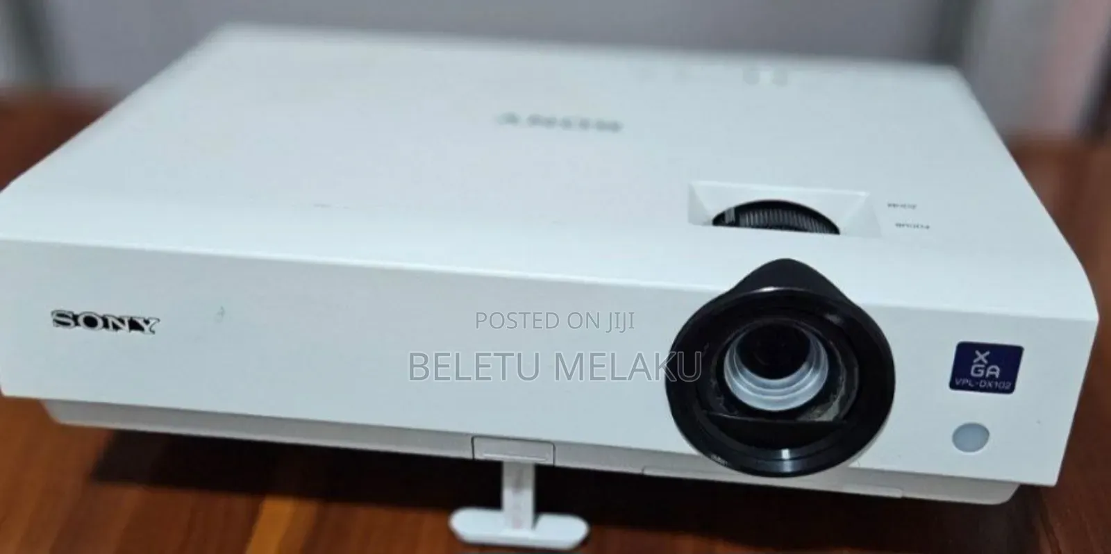 High Quality Sony VPL-Dx102 Projector White Brightness 2,