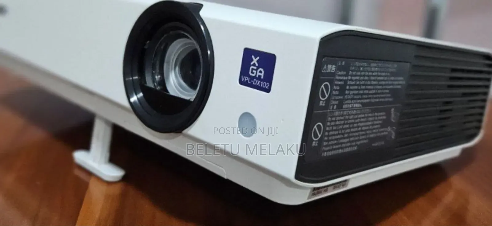 High Quality Sony VPL-Dx102 Projector White Brightness 2,