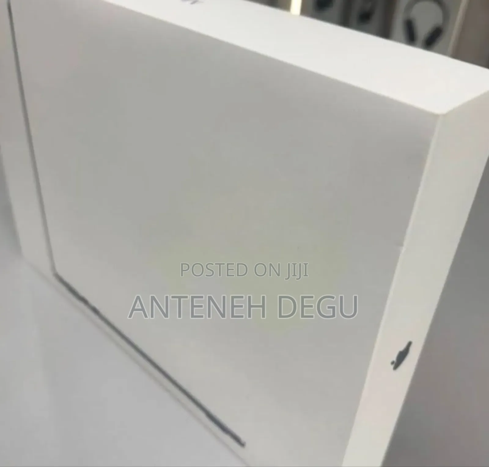 New Laptop Apple MacBook 8GB Apple M4 SSD 256GB