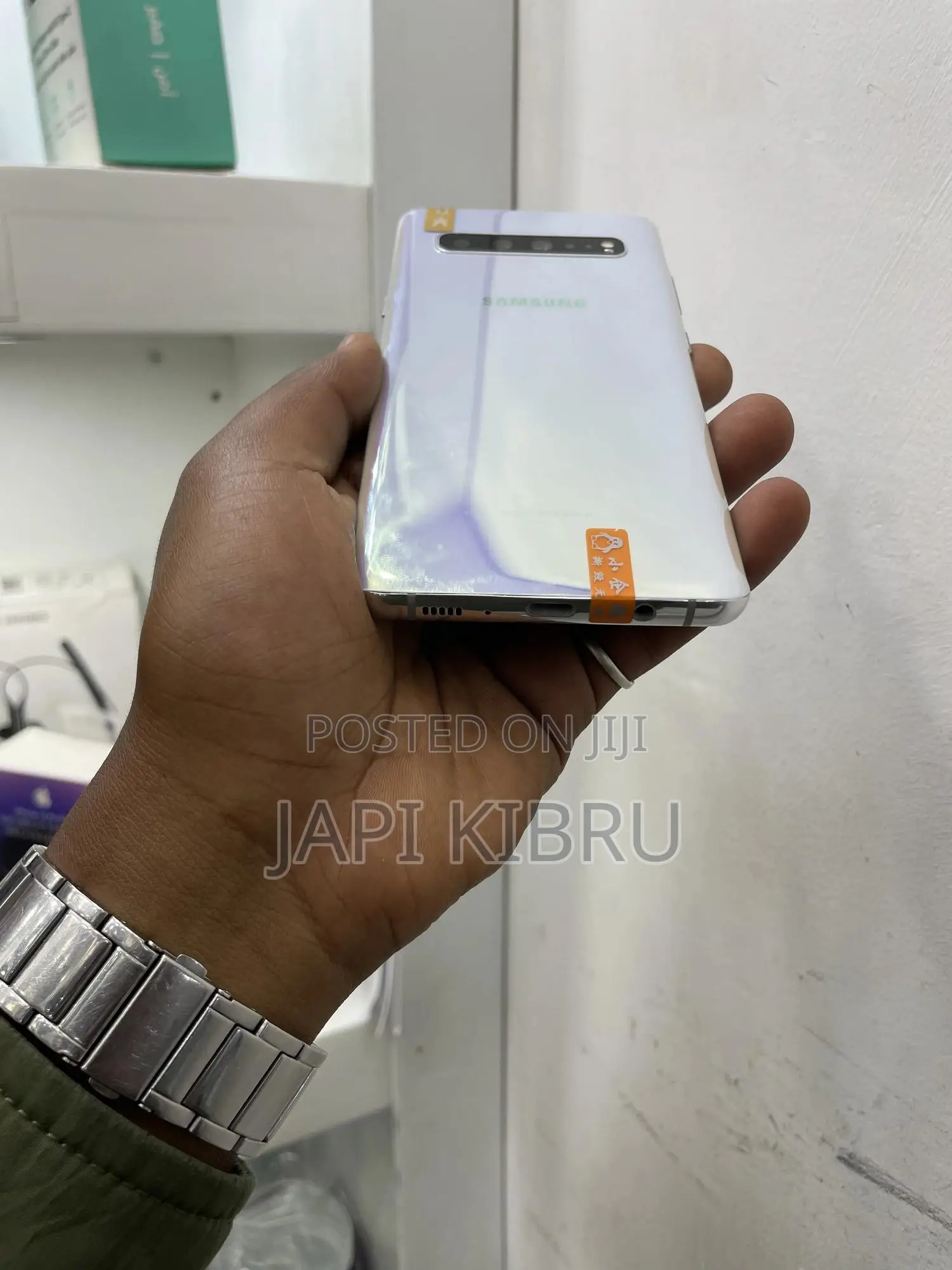 New Samsung Galaxy S10 5G 512 GB Silver