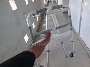 ወከር የህክምና መራመጃ መርጃ Walker33walker65walker00walker43walker