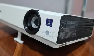 High Quality Sony VPL-Dx102 Projector White Brigh