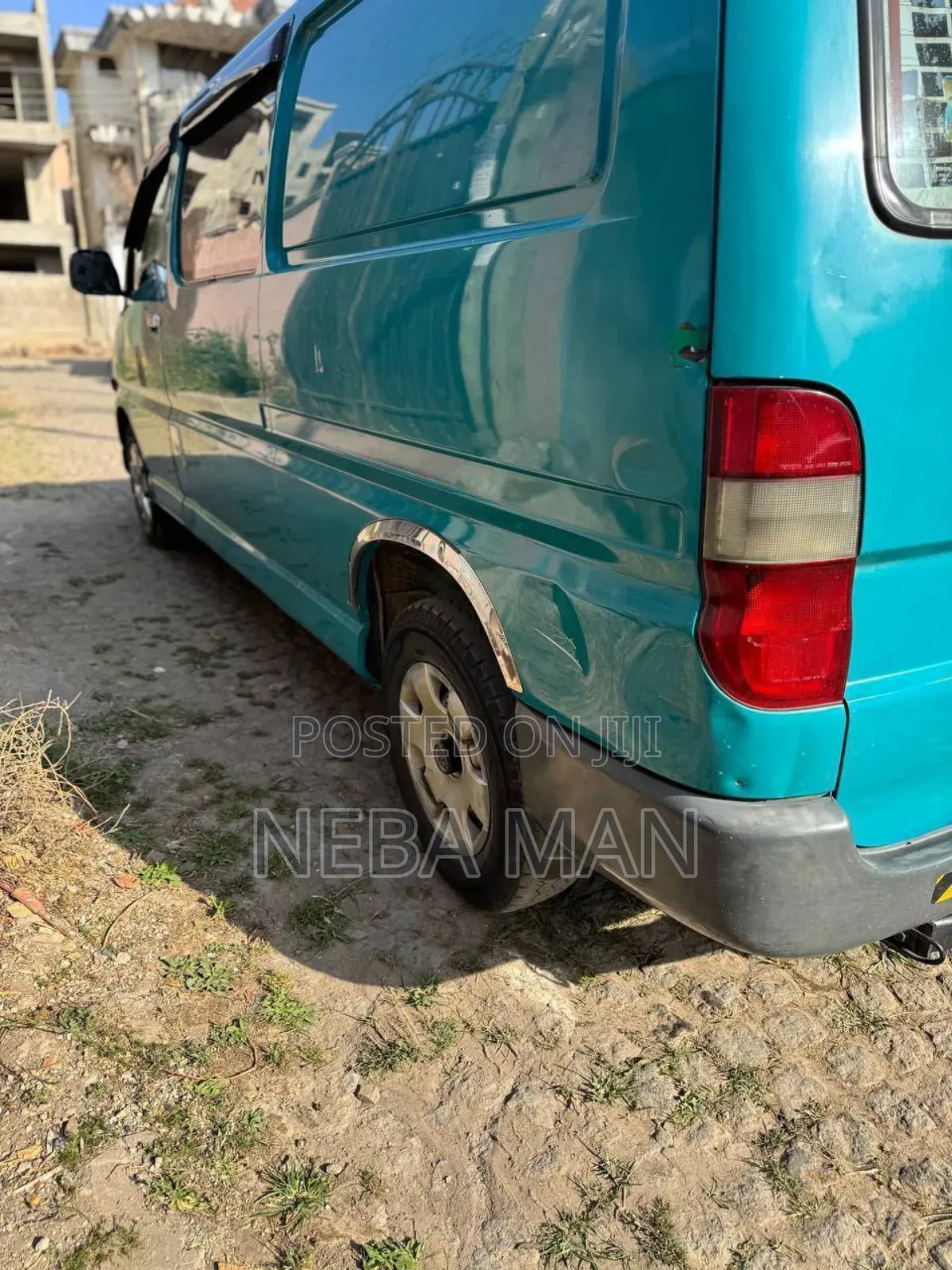 Toyota HiAce 2000