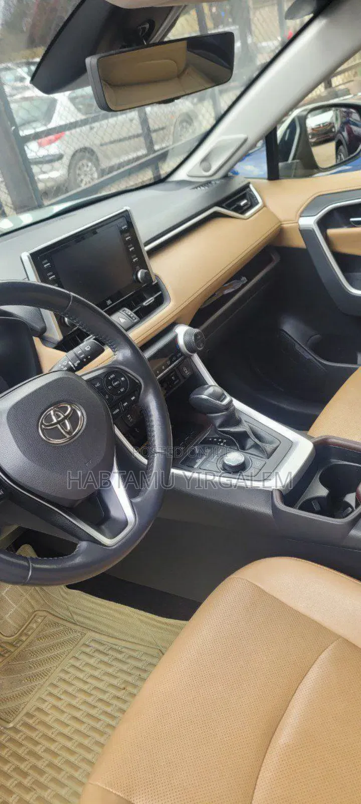 Toyota RAV4 2021 Green