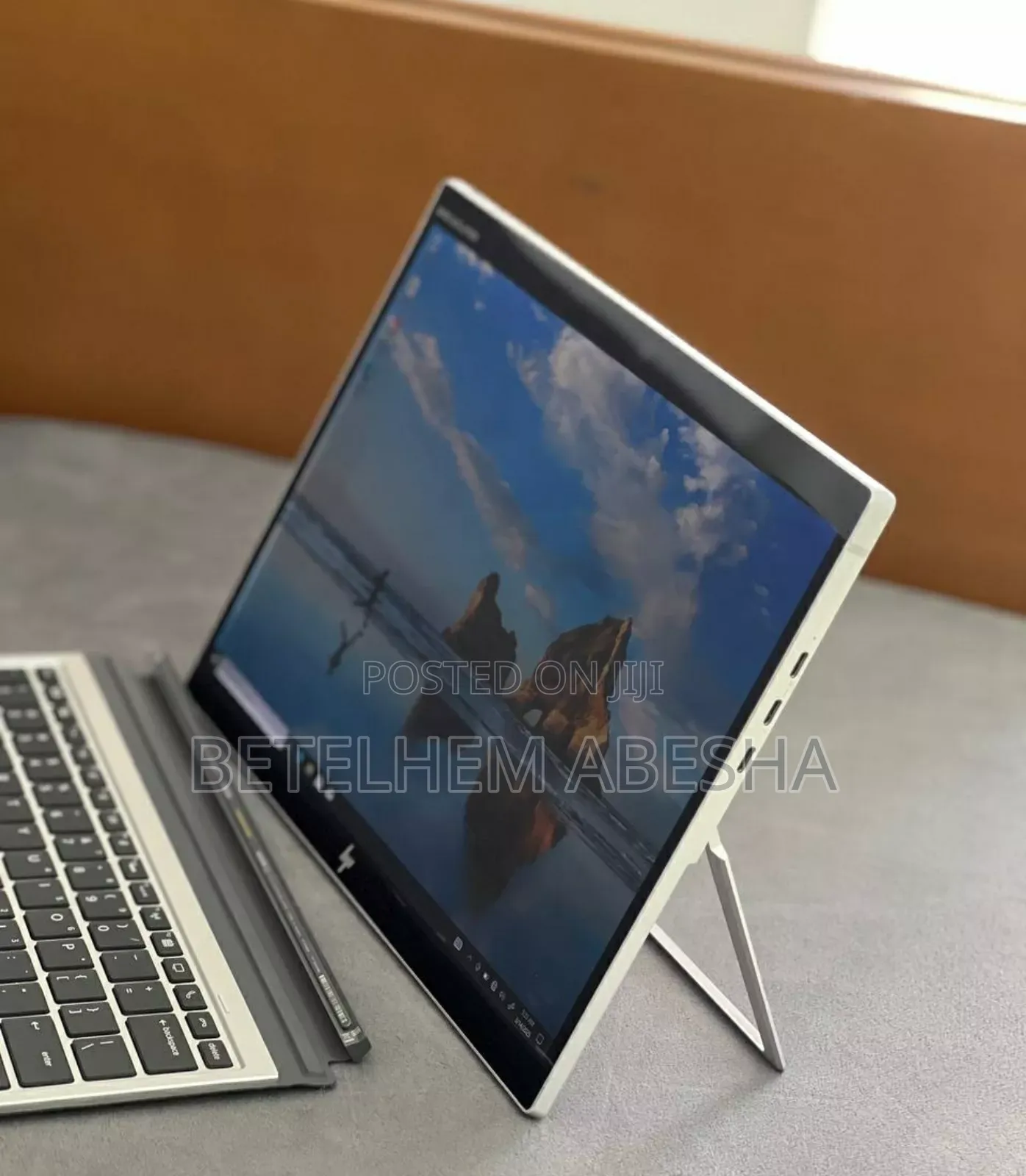 New Laptop HP Elite X2 G8 16GB Intel Core I7 SSD 512GB