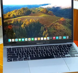 Photo - New Laptop Apple MacBook Pro 2022 M2 8GB Apple M2 SSD 256GB