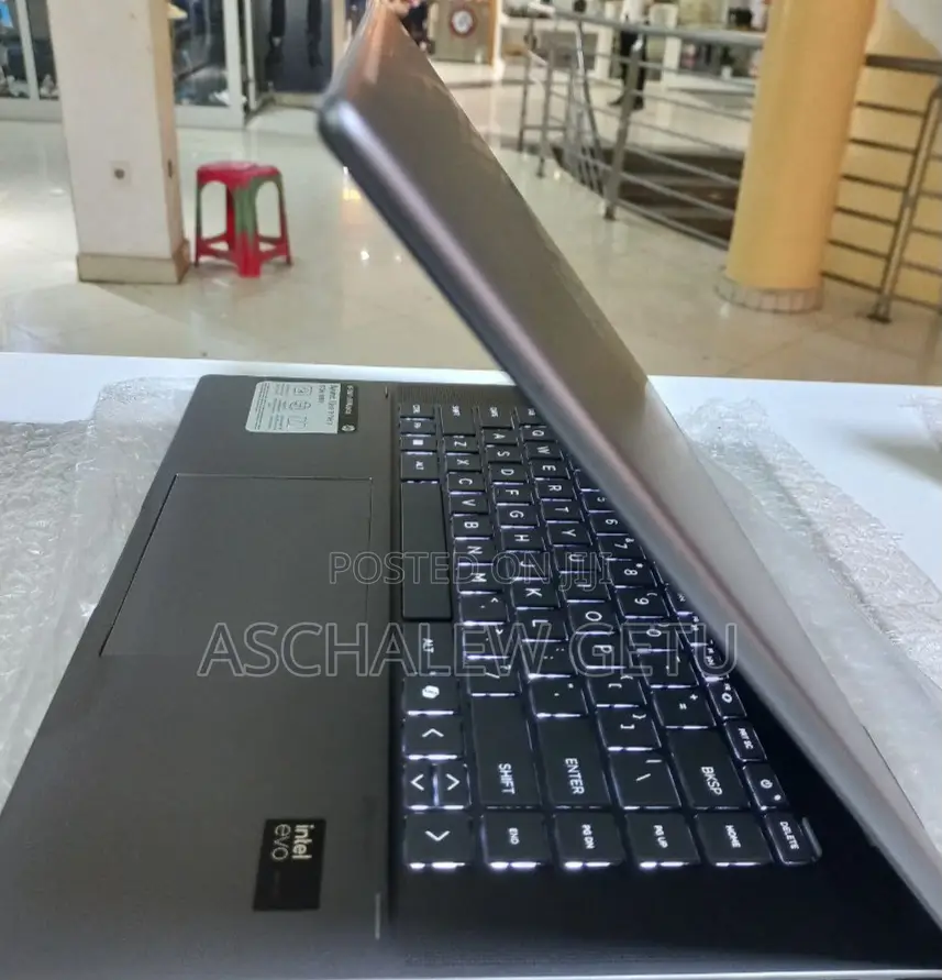 New Laptop HP Envy X360 32GB Intel Core I7 SSD 1T