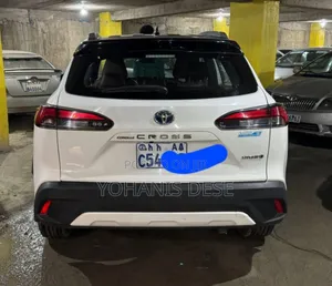 Toyota Corolla Cross 2023 White