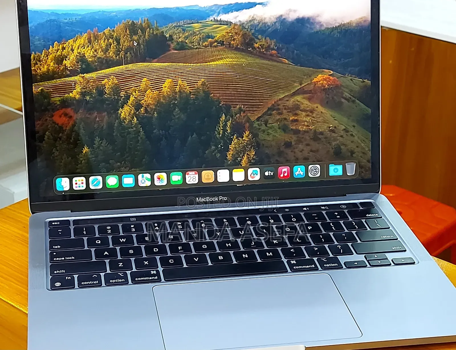 New Laptop Apple MacBook Pro 8GB Apple M2 SSD 256GB