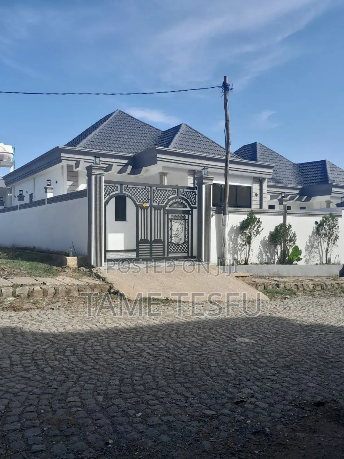Furnished 4bdrm Villa in Hayat, Bole for sale
