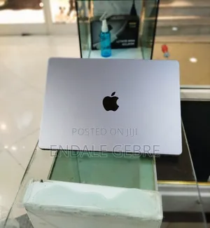 New Laptop Apple MacBook Pro 2020 M1 16GB Apple M1 Pro SSD 1T