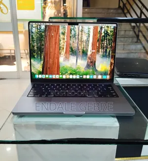 New Laptop Apple MacBook Pro 2020 M1 16GB Apple M1 Pro SSD 1T