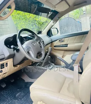 Toyota Fortuner 2012 Gray