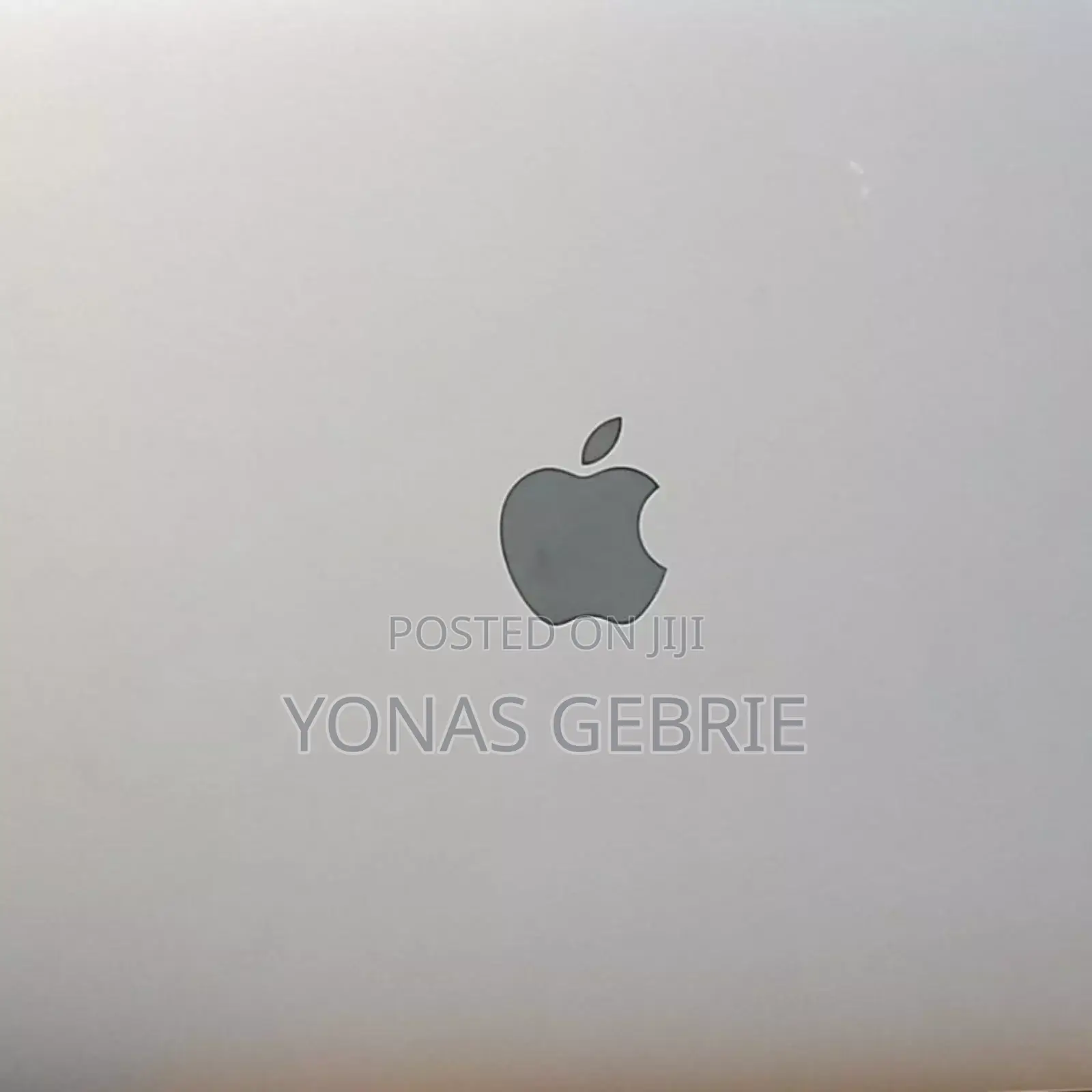 New Laptop Apple MacBook Pro 2022 M2 8GB Apple M2 SSD 256GB