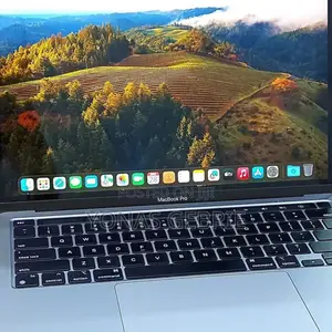 New Laptop Apple MacBook Pro 2022 M2 8GB Apple M2 SSD 256GB
