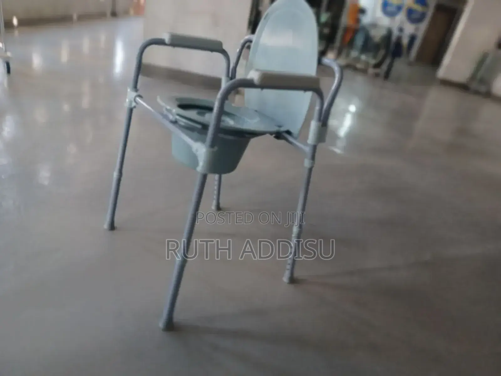 Commode Chair33commode Chair32commode Chair32commode Chair