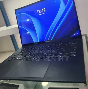 New Laptop Asus Vivobook 16 16GB Intel Core I7 SSD 512GB