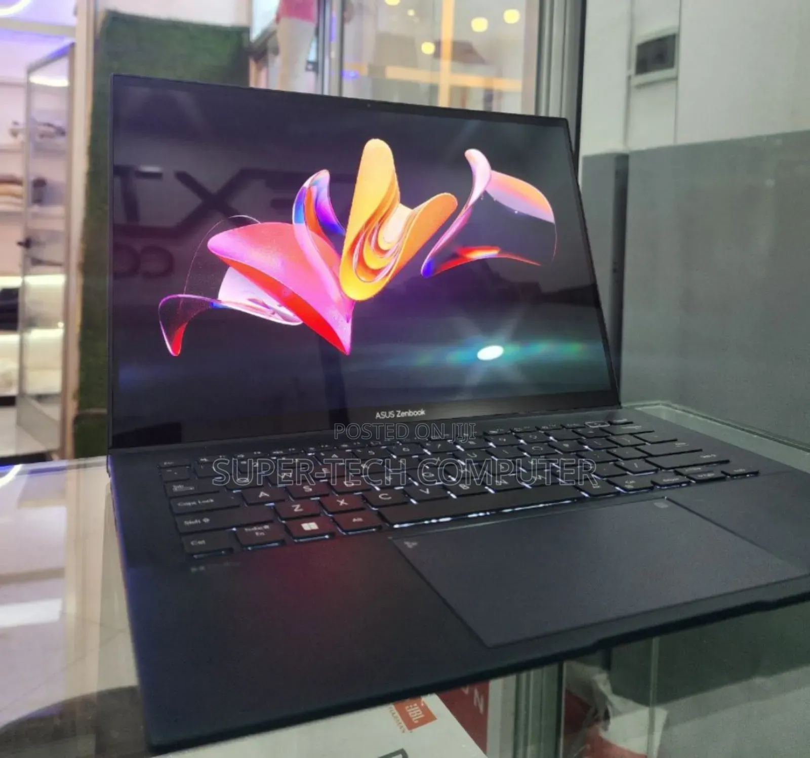 New Laptop Asus Zenbook 14 UX434 16GB Intel Core I7 SSD 512GB