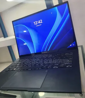 New Laptop Asus Zenbook 14 UX434 16GB Intel Core I7 SSD 512GB