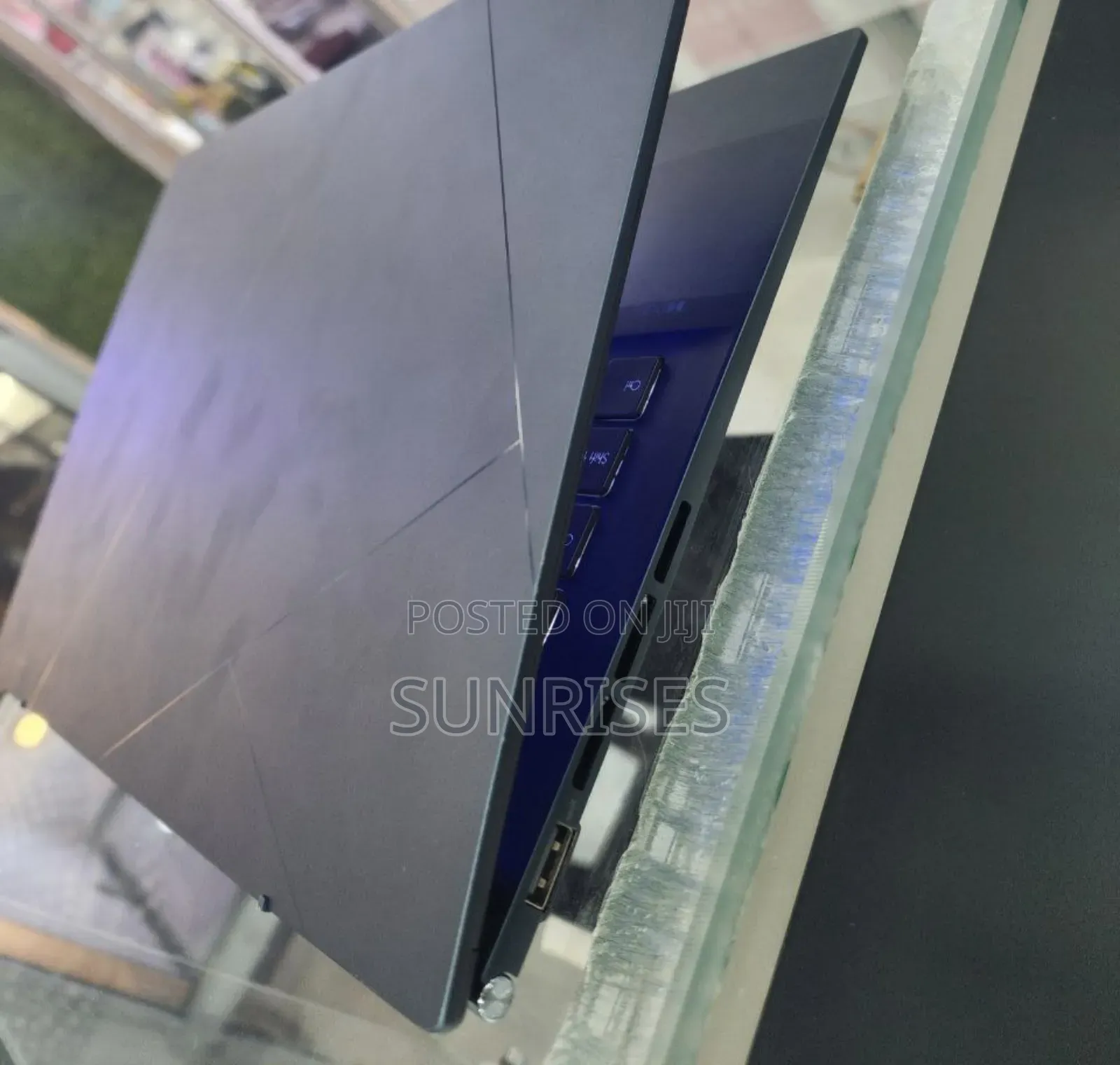 New Laptop Asus ZenBook 13 UX331UN 16GB Intel Core I7 SSD 512GB