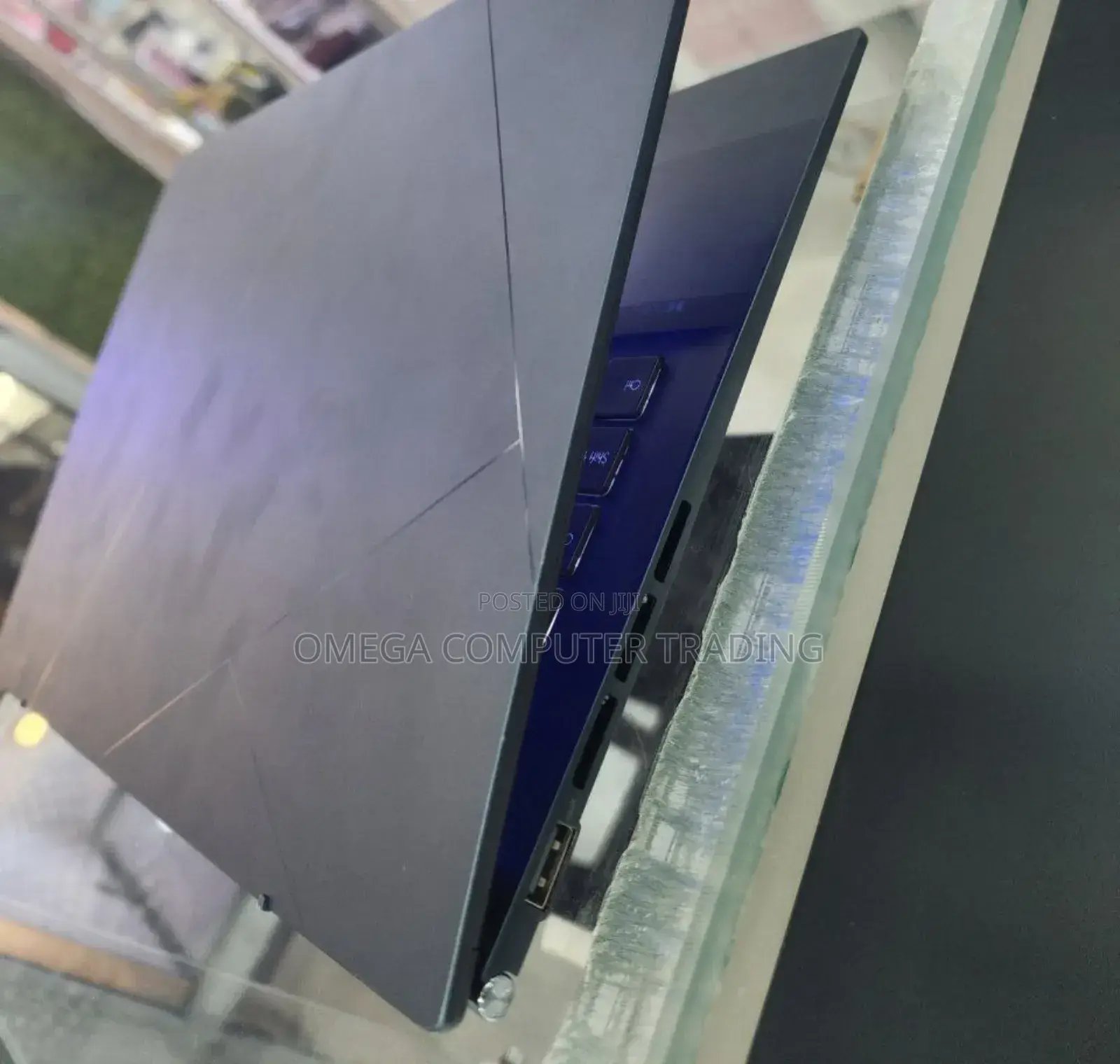New Laptop Asus ZenBook 13 UX331UN 16GB Intel Core i7 SSD 512GB