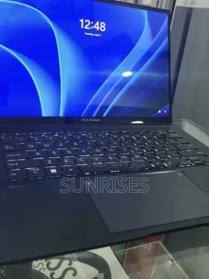 New Laptop Asus ZenBook 13 UX331UN 16GB Intel Core I7 SSD 512GB