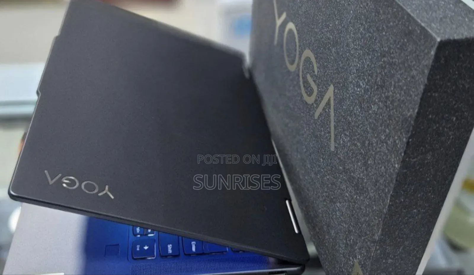 New Laptop Lenovo Yoga 7i 8GB Intel Core I5 SSD 512GB