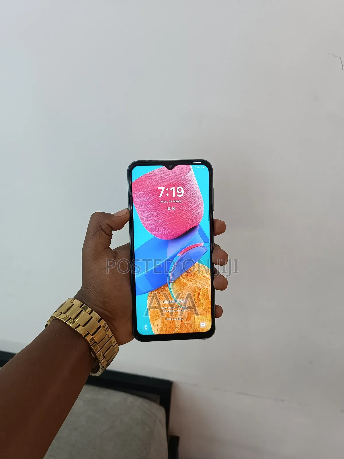 New Samsung Galaxy M33 5G 128 GB Orange