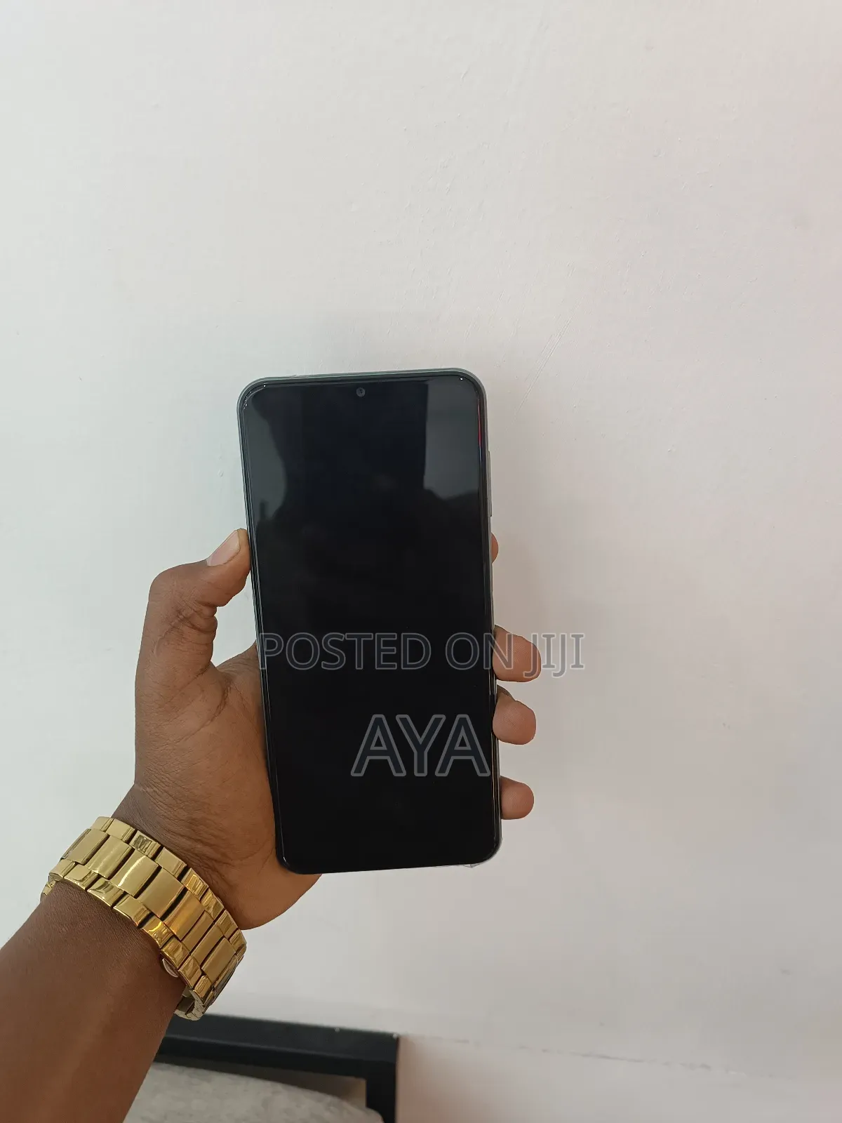 New Samsung Galaxy M33 5G 128 GB Orange