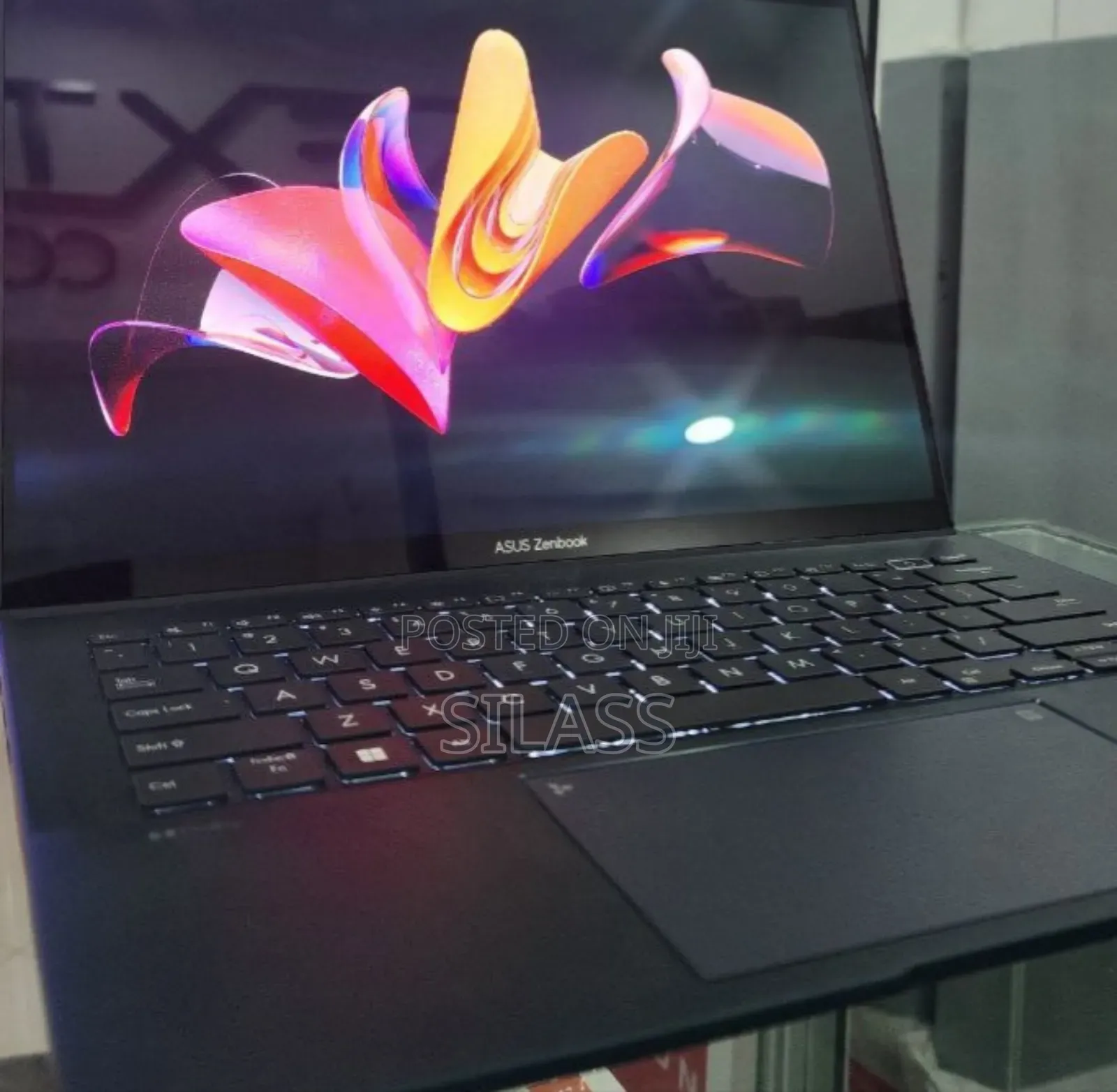 New Laptop Asus VivoBook 15 X505BA 16GB Intel Core I7 SSD 512GB