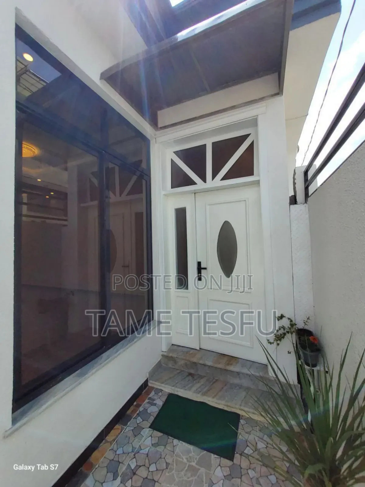 Furnished 3bdrm Villa in Summit አካባቢ Vila +ጫር, Bole for sale