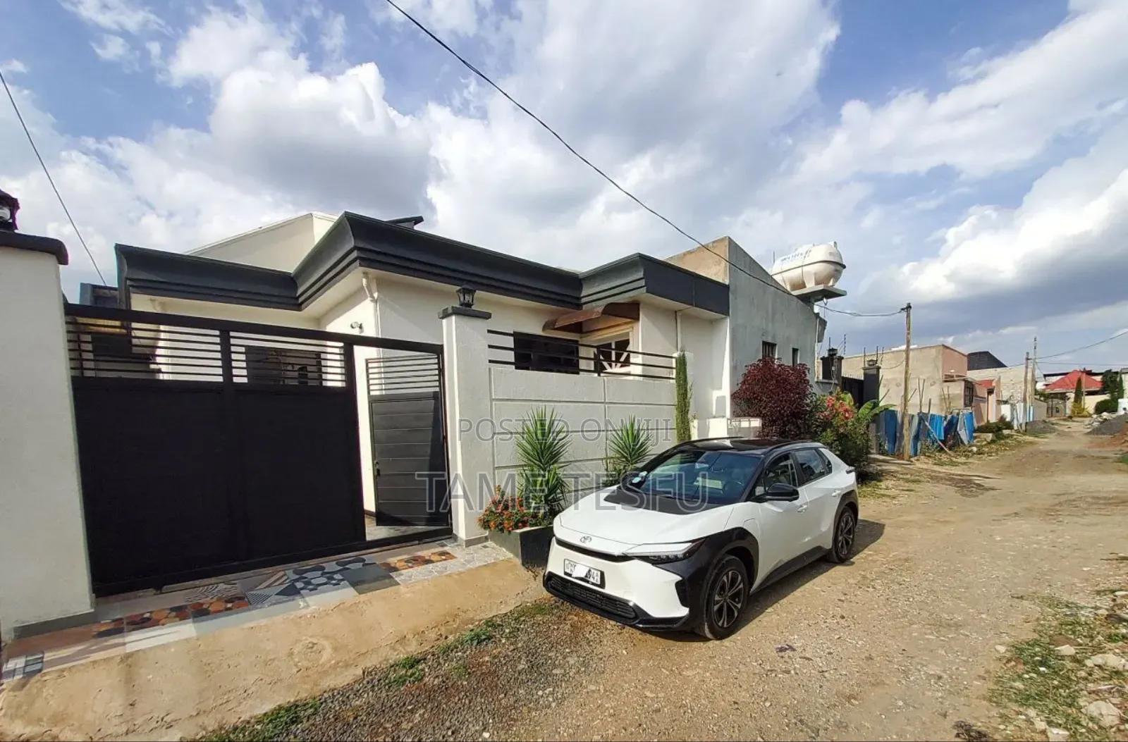 Furnished 3bdrm Villa in Summit አካባቢ Vila +ጫር, Bole for sale