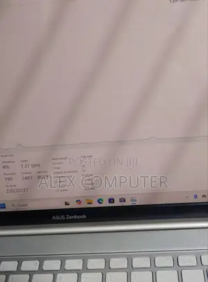 New Laptop Asus ZenBook UX301LA 32GB Intel Core I9 SSD 512GB