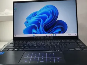 New Laptop Asus ZenBook 13 UX331UN 8GB Intel Core I5 SSD 512GB