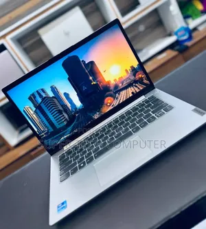 New Laptop Lenovo Ideapad 3 16GB Intel Core I7 SSD 512GB