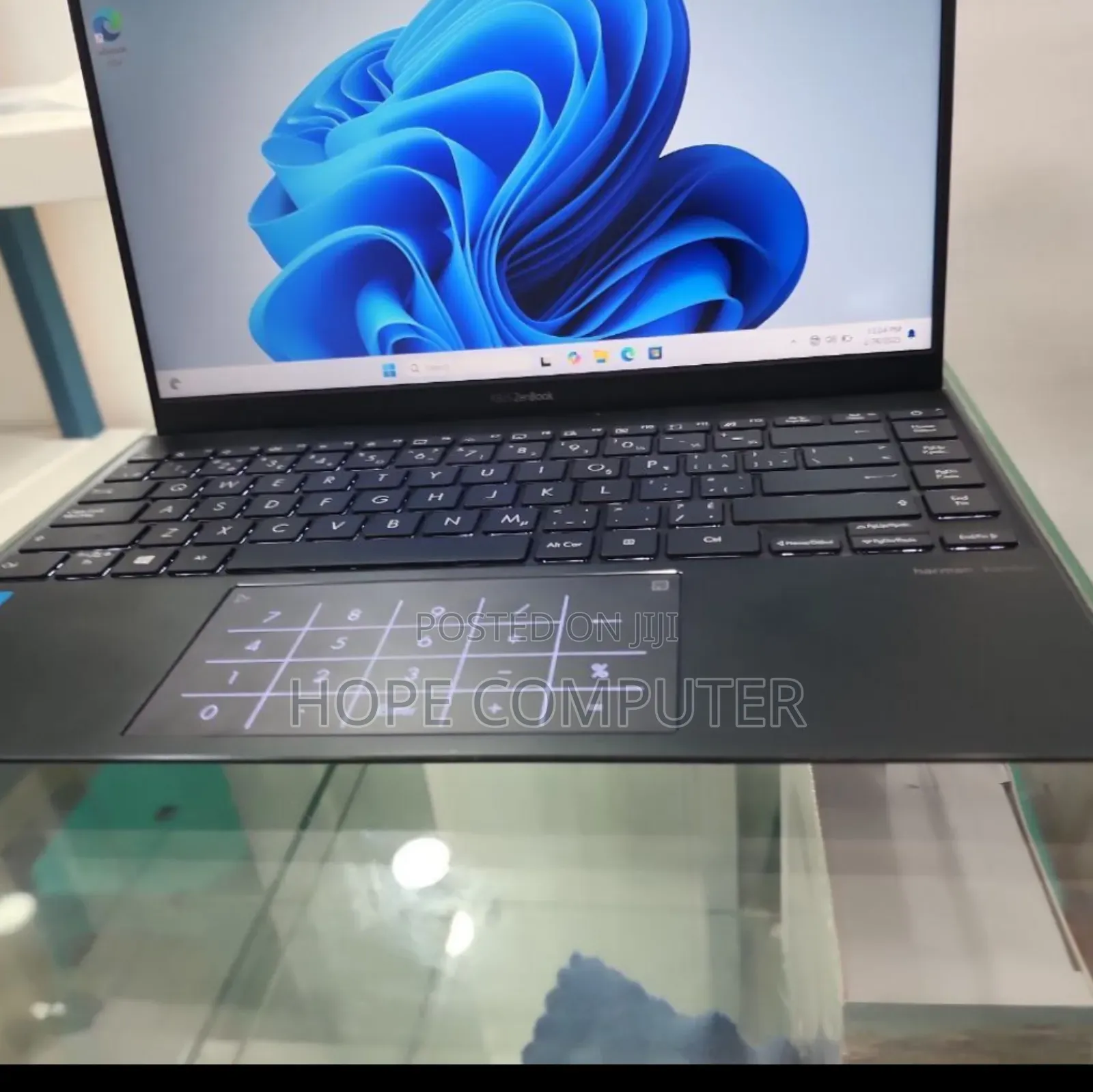 New Laptop Asus ZenBook UX31LA 8GB Intel Core I5 SSD 512GB