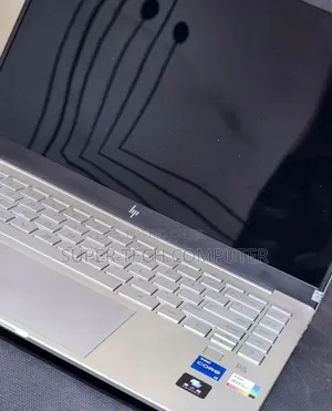 New Laptop HP Pavilion 15-Cs3063cl 16GB Intel Core I5 SSD 1T