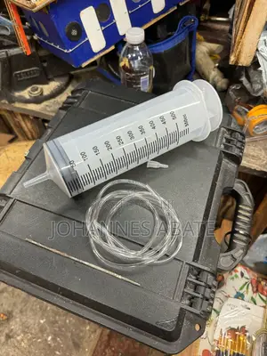 Photo - 500 Ml Syrings