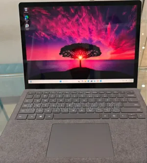 New Laptop Microsoft Surface 16GB Intel Core I7 SSD 512GB