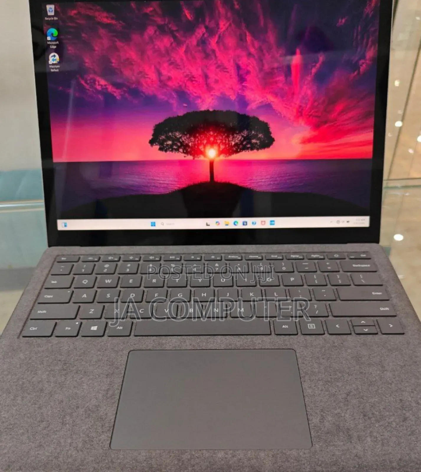 New Laptop Microsoft Surface Book 16GB Intel Core I7 SSD 512GB