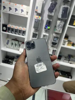 Photo - Apple iPhone 12 Pro 128 GB Black