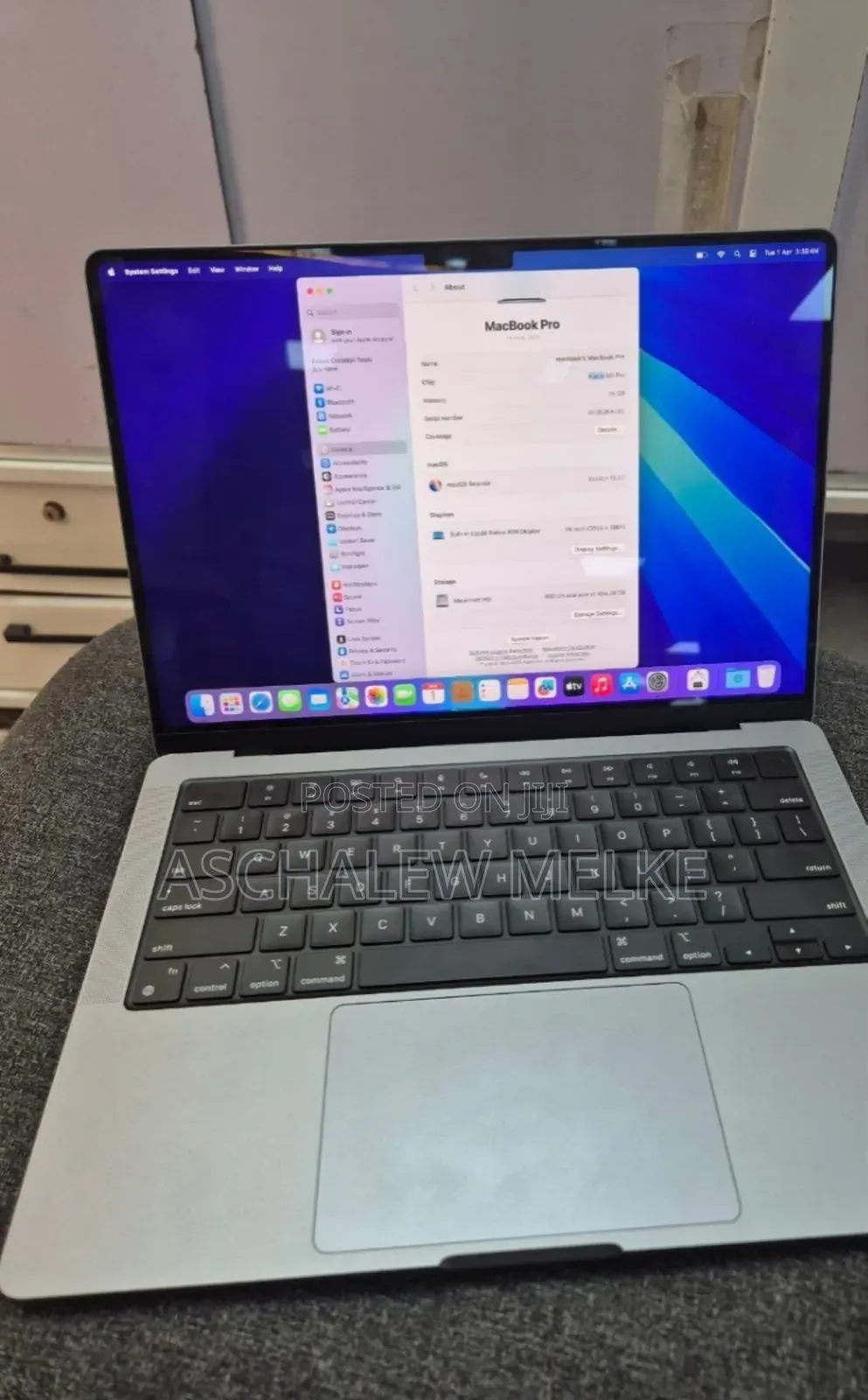 New Laptop Apple MacBook Pro M1 16GB Apple M1 Pro SSD 512GB