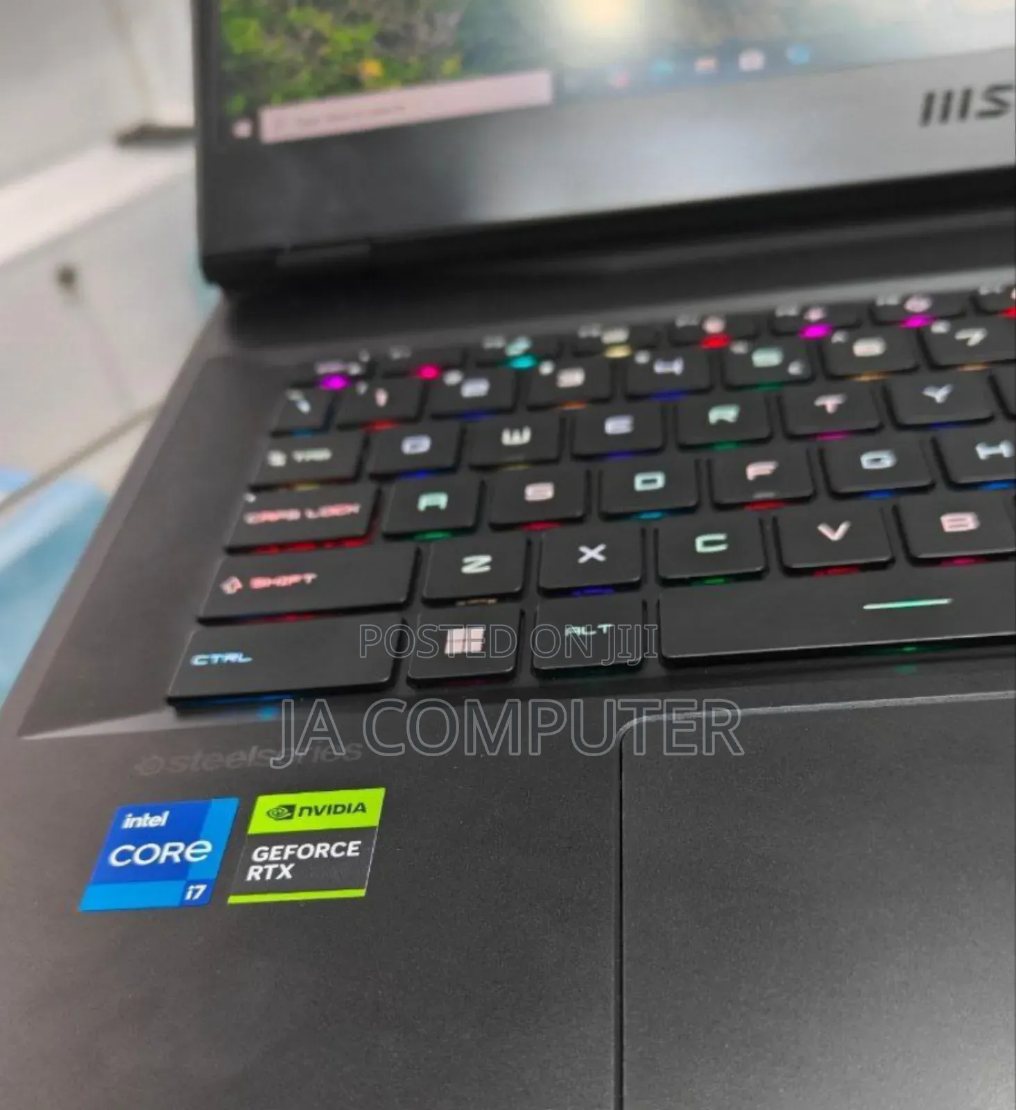 New Laptop MSI Vector GP68 HX 13V 32GB Intel Core I7 SSD 1T