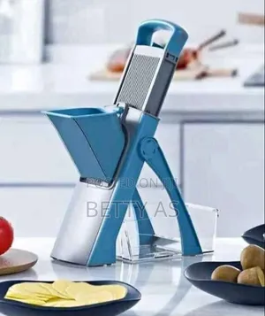 Photo - Multifunctional Vegetable Cutter