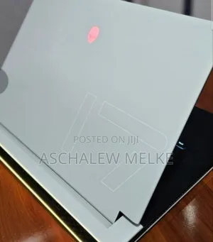 New Laptop Alienware M17x R2 16GB Intel Core I7 SSD 512GB